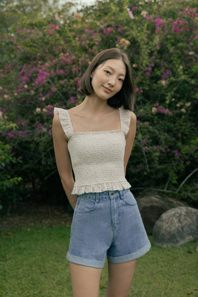 BREEZY CUFFED HEM DENIM SHORTS (LIGHT WASHED)