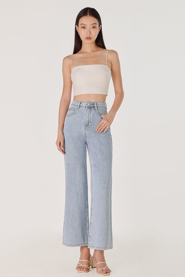 REVOLUTION SLIM FLARED DENIM JEANS - PETITE (LIGHT WASHED)