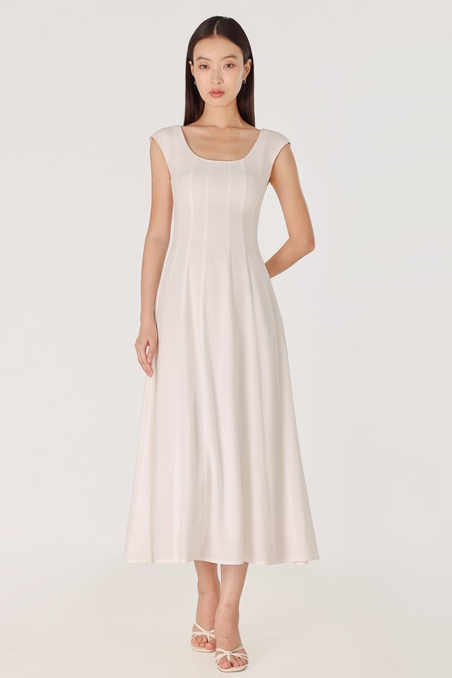 LUMINA PADDED PANELLED CAP SLEEVE MAXI DRESS (WHITE)