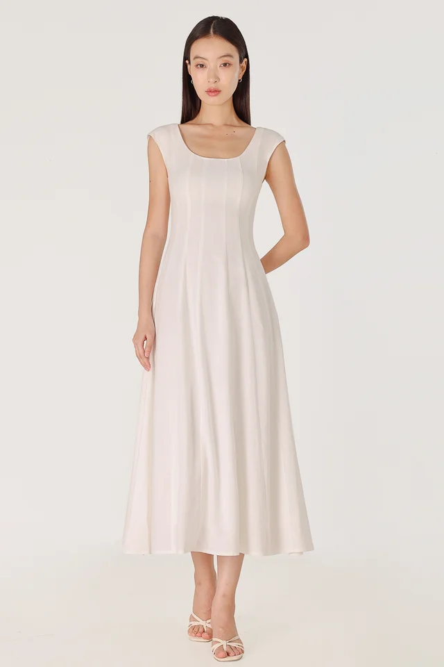 LUMINA PADDED PANELLED CAP SLEEVE MAXI DRESS (WHITE)