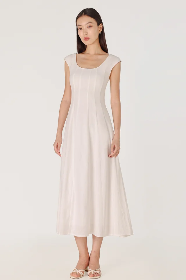 LUMINA PADDED PANELLED CAP SLEEVE MAXI DRESS (WHITE)