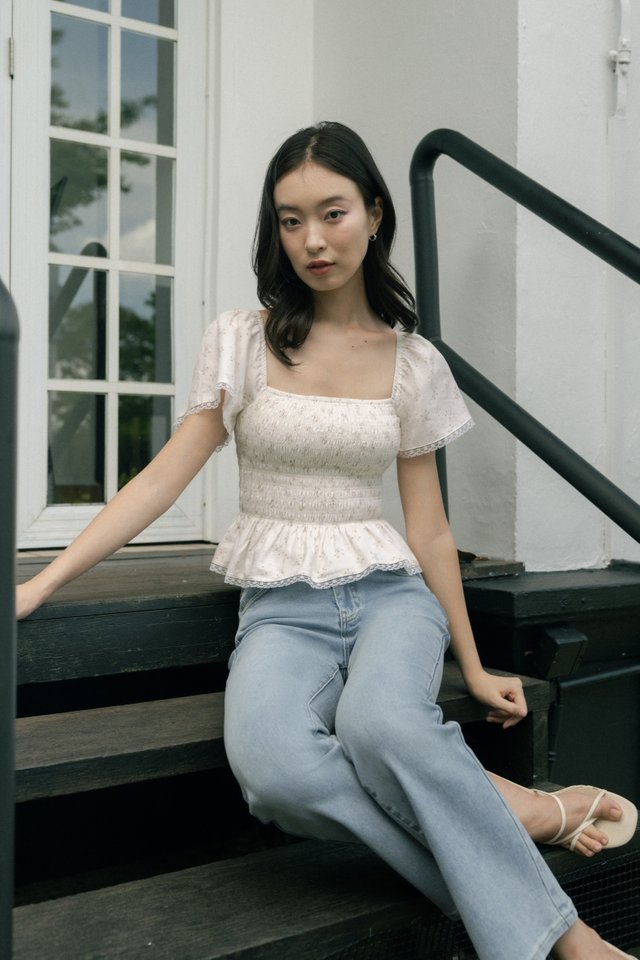 MIRABELLE PADDED LACE TRIM FLUTTER SLEEVE SMOCKED TOP (FLORAL)