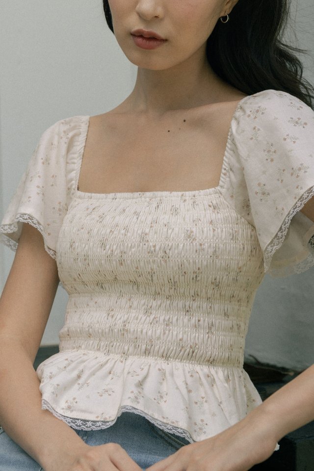 MIRABELLE PADDED LACE TRIM FLUTTER SLEEVE SMOCKED TOP (FLORAL)