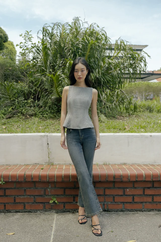 ECSTASY SLIM FIT STRAIGHT LEG DENIM JEANS - PETITE (DARK WASHED)