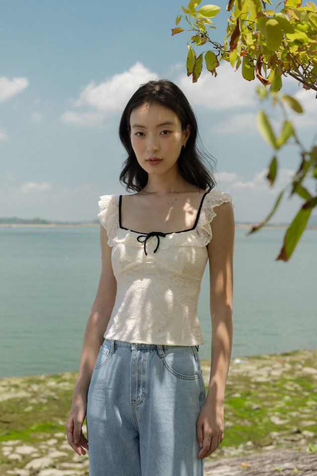 RUTHIE PADDED LACE RUFFLE RIBBON CONTRAST TRIM TOP (CREAM WITH BLACK TRIM)