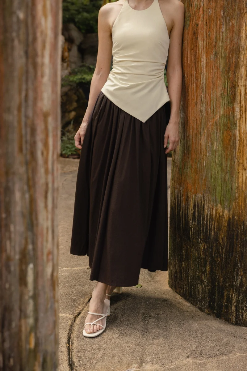 LAVERN THICK WAISTBAND FLARE MAXI SKIRT - REGULAR (BROWN) | Lovet