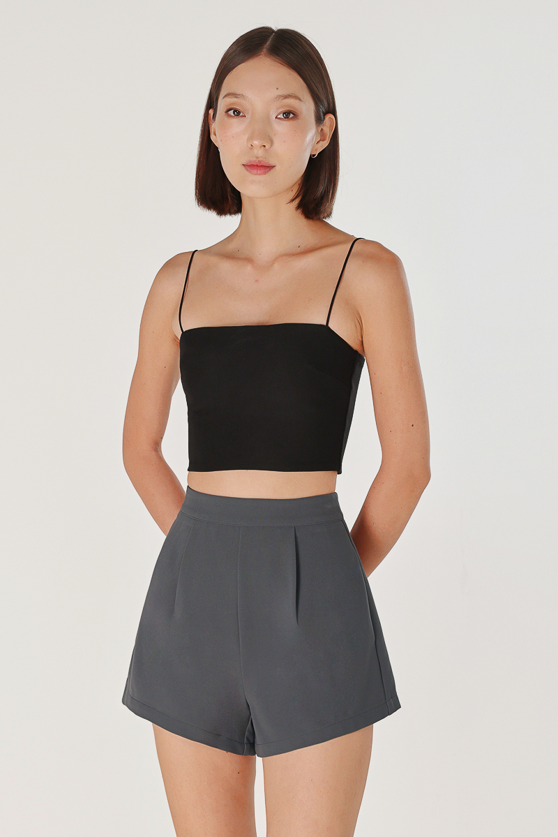 MABEL BASIC SLANT HEM SHORTS (GUN GREY) | Lovet