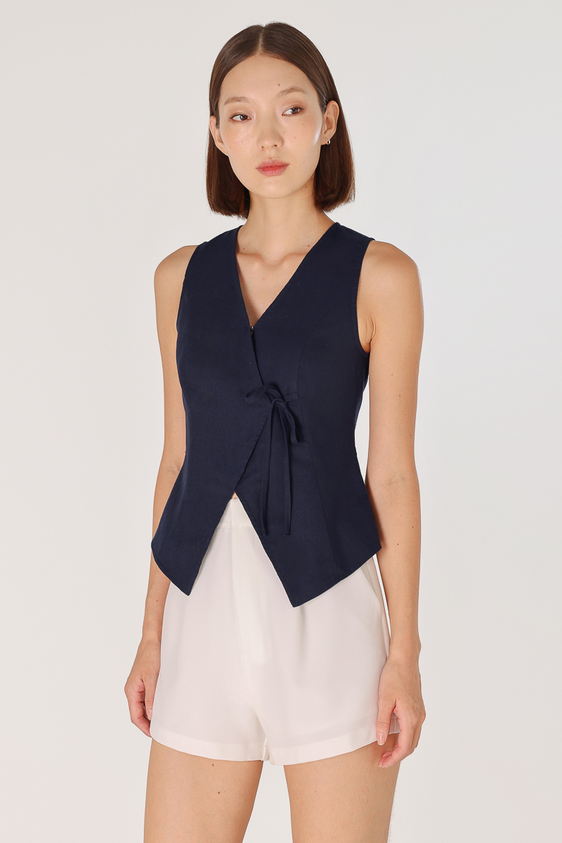 ATHEA LINEN TIE-STRING VEST TOP (NAVY) | Lovet