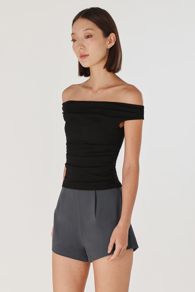 DELINA PADDED RUCHED OFF-SHOULDER TOP (BLACK)