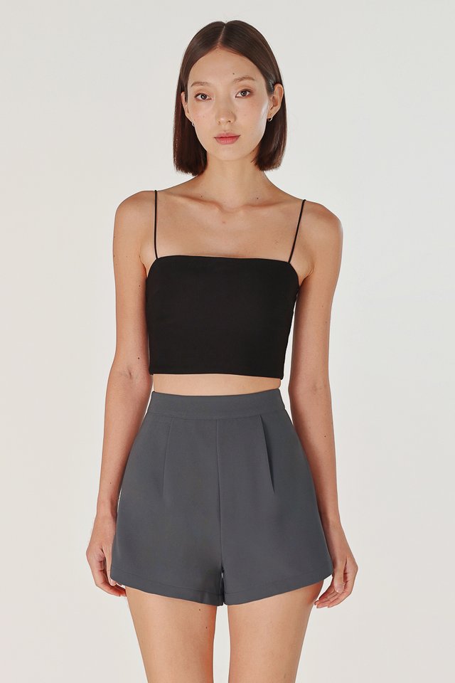 MABEL BASIC SLANT HEM SHORTS (GUN GREY)