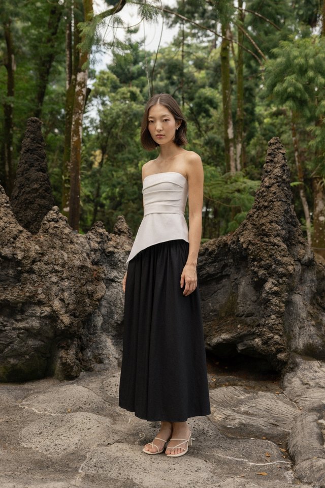 LAVERN THICK WAISTBAND FLARE MAXI SKIRT - REGULAR (BLACK)