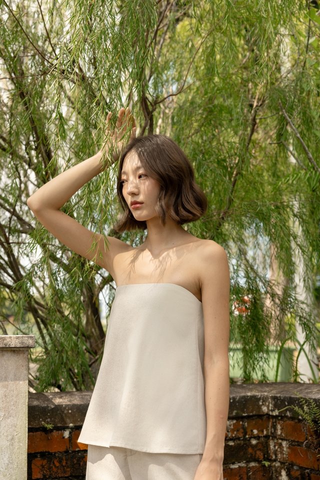 JUDITH PADDED LINEN TWO-WAY FLARE TOP (NATURAL)