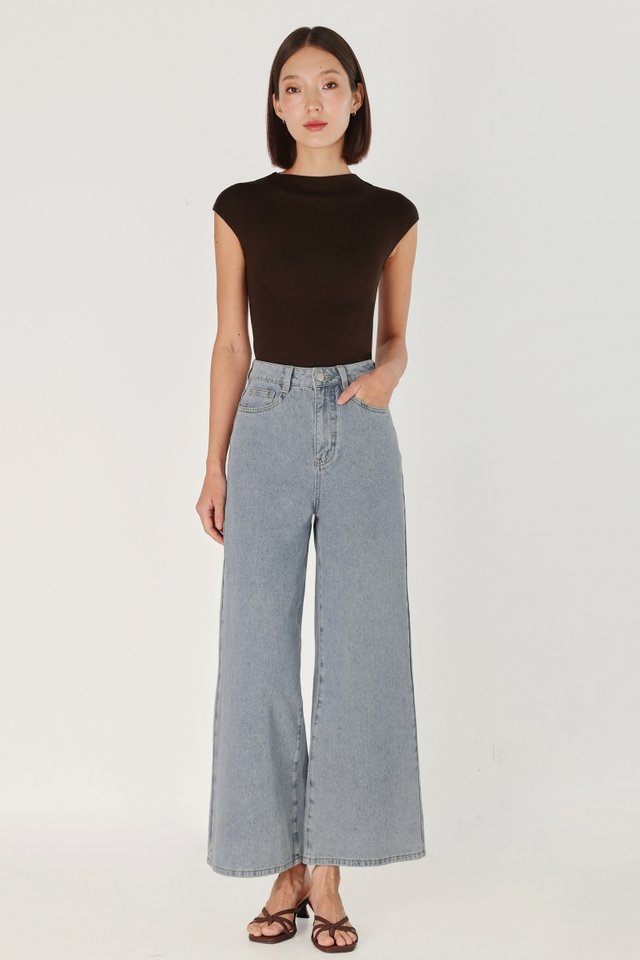 ENDLESS FLARE LEG DENIM JEANS - PETITE (LIGHT WASHED)