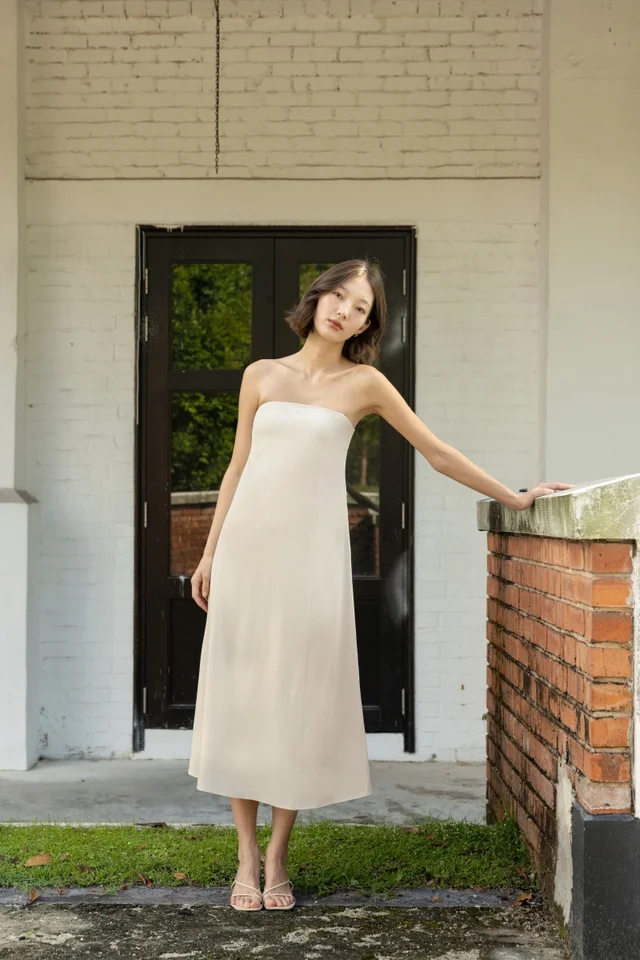 JULIA PADDED LINEN PANELLED TWO-WAY FLARE MIDAXI DRESS