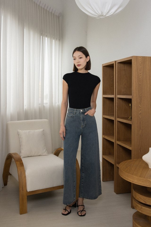 ENDLESS FLARE LEG DENIM JEANS - REGULAR (DARK WASHED)