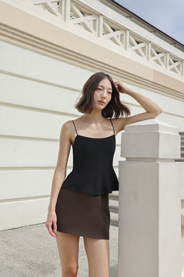 WENDA MID WAIST BASIC MINI SKORTS (BROWN)