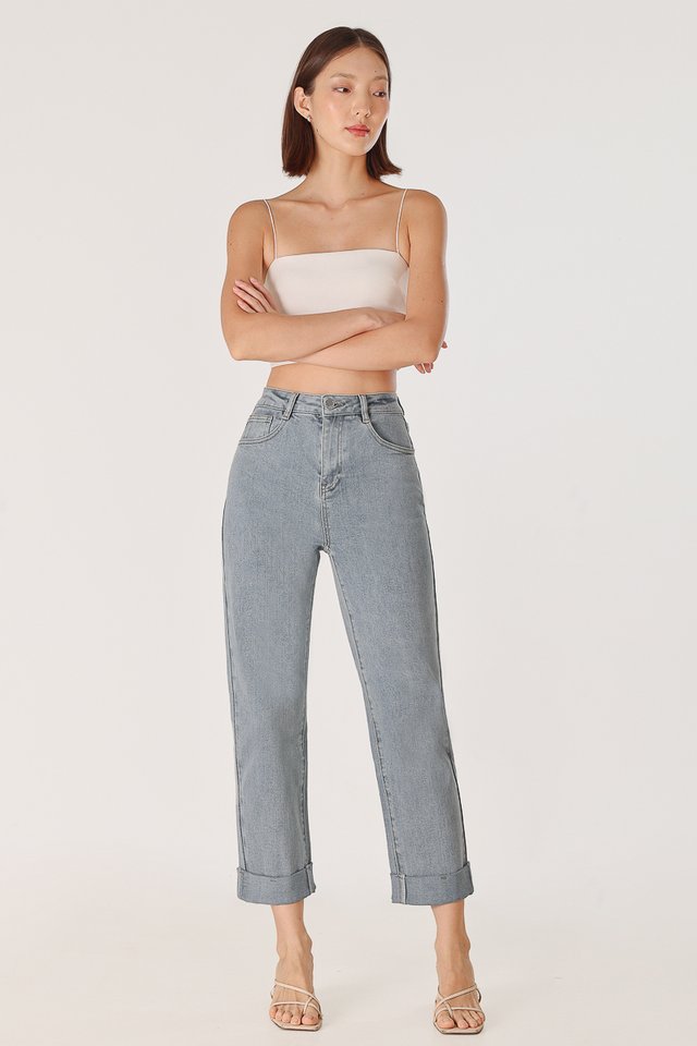 HOME RUN CUFFED DENIM MOM JEANS - REGULAR (LIGHT WASHED)