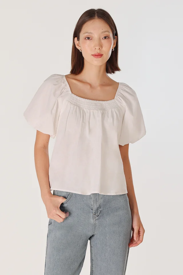 ZAPHIRA PADDED SMOCKED NECK BUBBLE SLEEVE TIE-BACK BLOUSE (WHITE)