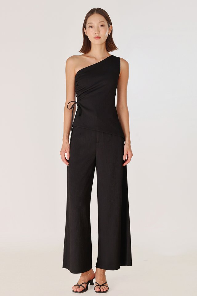 REIKO TEXTURED WIDE LEG PANTS - PETITE (BLACK)