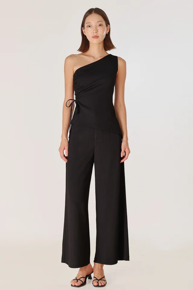 REIKO TEXTURED WIDE LEG PANTS - PETITE (BLACK)