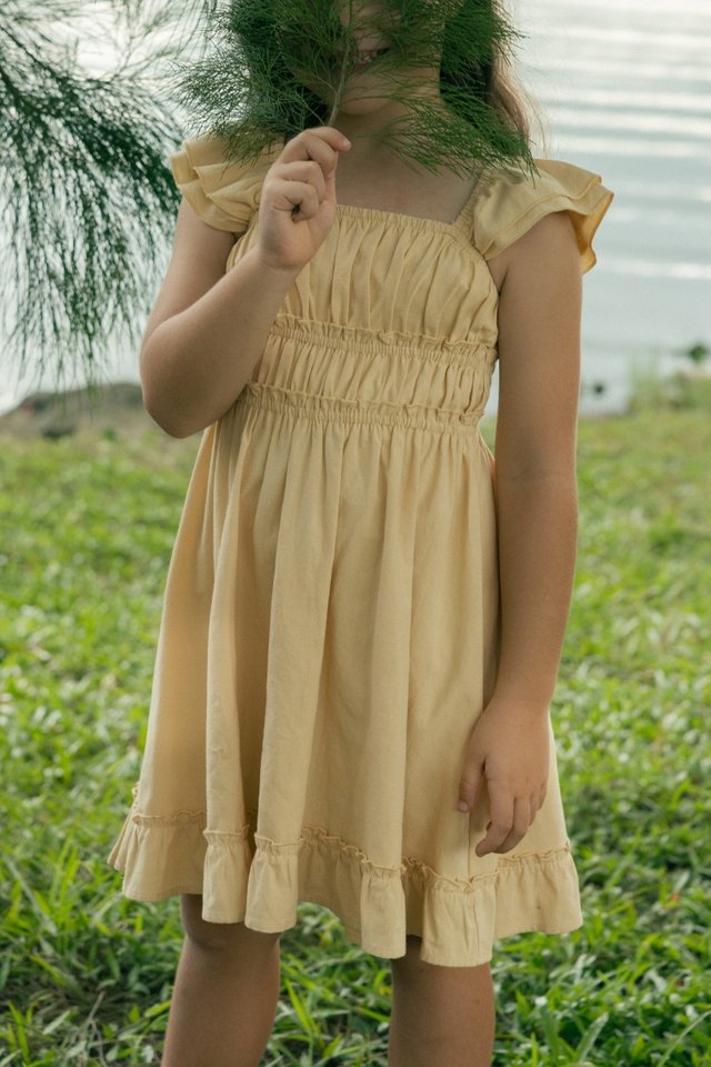 EDELYN RUCHED FLUTTER SLEEVE DRESS - MINI GIRL (YELLOW)