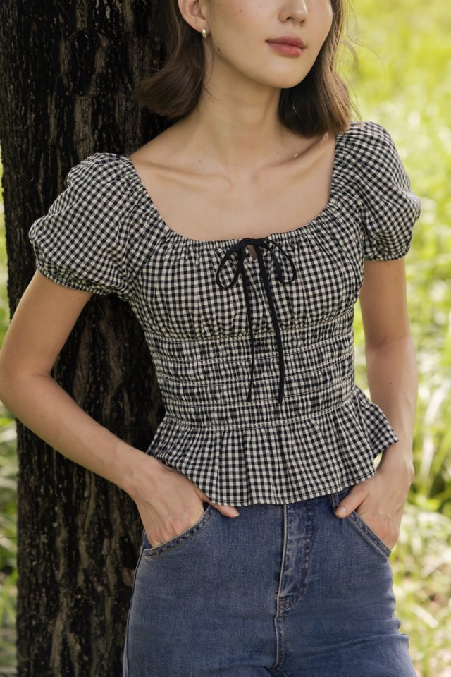 LANEY PADDED GINGHAM SMOCKED WAIST RIBBON PUFF SLEEVE TOP
