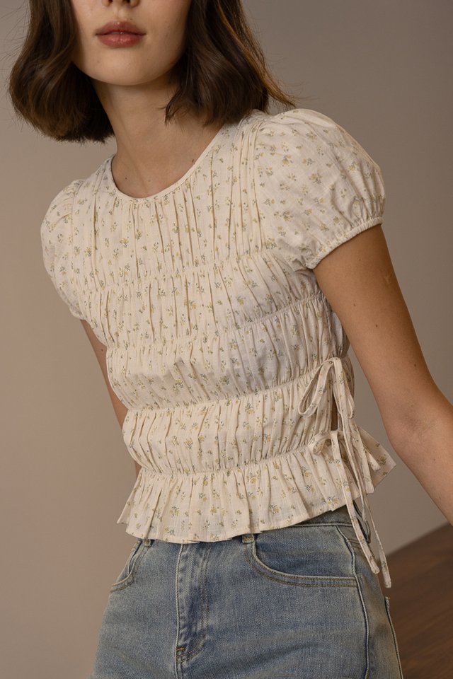 MORGANNA SHIRRED PUFF SLEEVE RIBBON-TIE TOP (FLORAL)