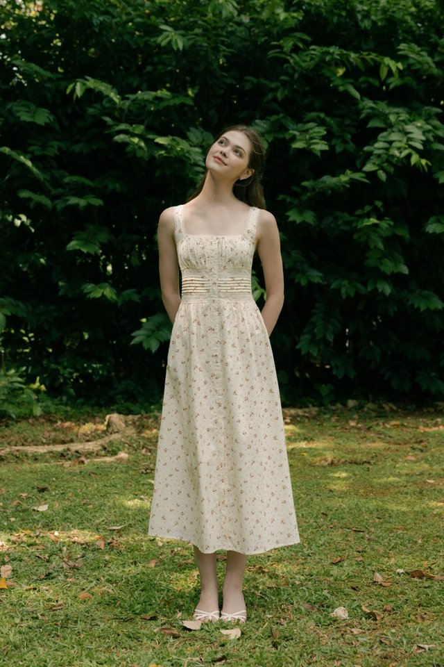 ZOIE PADDED FLORAL BUTTON PINTUCK WAIST MAXI DRESS