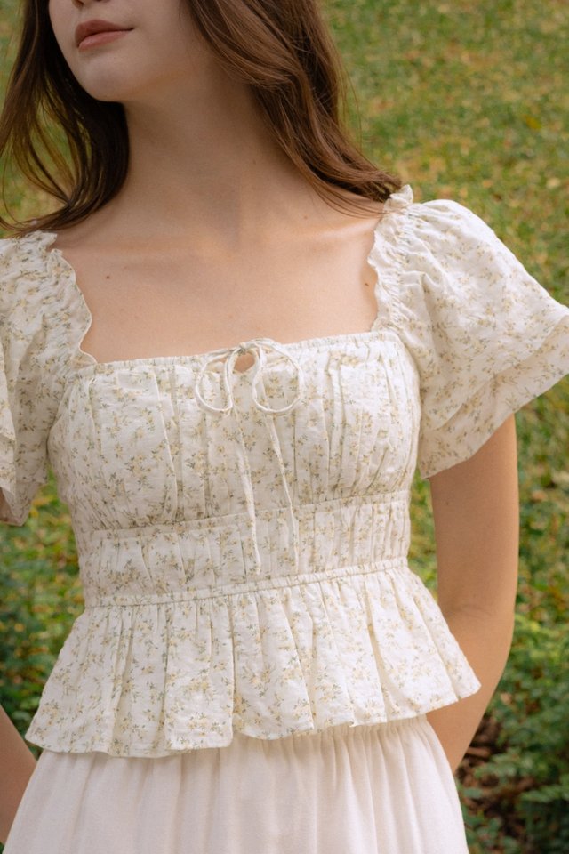 MIDSUMMER PADDED RUCHED RIBBON FLUTTER SLEEVE TOP