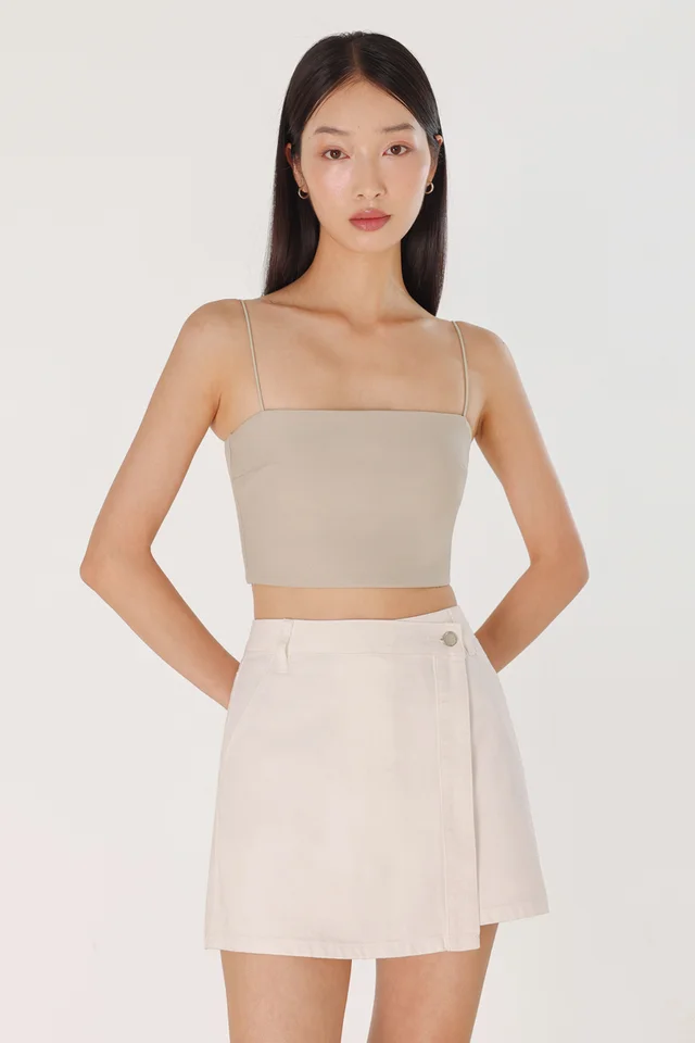 SUPERNOVA ASYMMETRICAL OVERLAP DENIM SKORTS (WHITE)