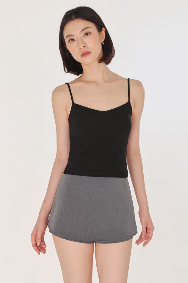 ZAYLEY PADDED REVERSIBLE NECKLINE RIBBED CAMI TOP (BLACK)