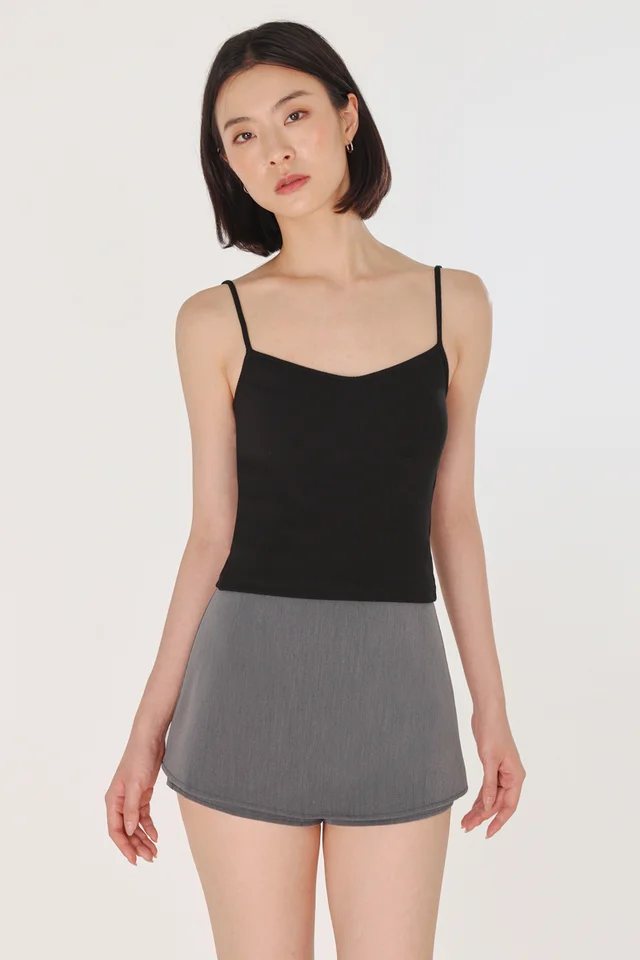 ZAYLEY PADDED REVERSIBLE NECKLINE RIBBED CAMI TOP (BLACK)