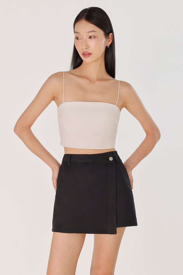 SUPERNOVA ASYMMETRICAL OVERLAP DENIM SKORTS (BLACK)