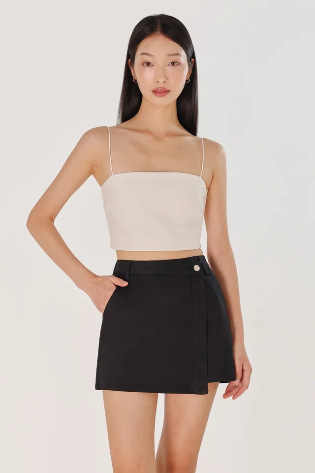 SUPERNOVA ASYMMETRICAL OVERLAP DENIM SKORTS (BLACK)