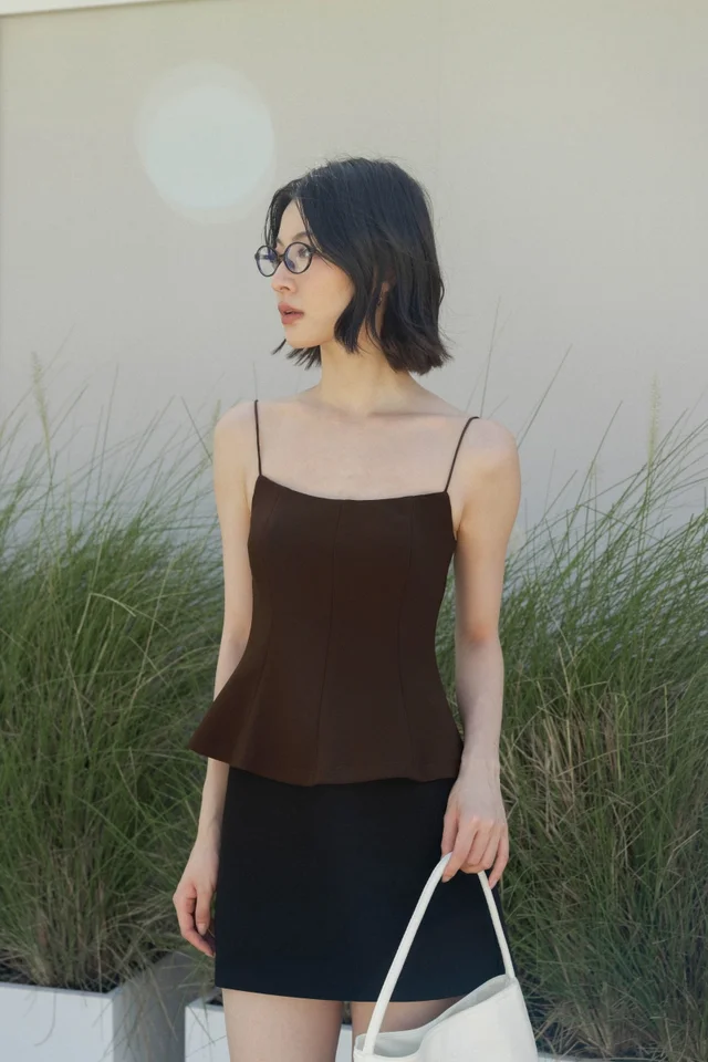 JAYNA PADDED PANELLED BASIC TOP (BROWN)