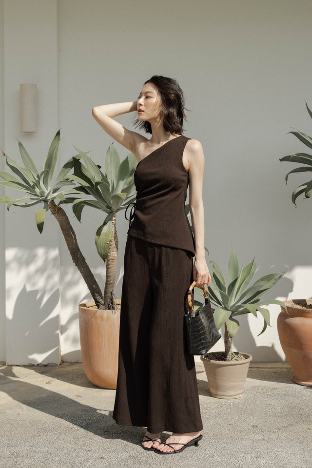 REIKO TEXTURED TOGA DRAWSTRING PANTS SET