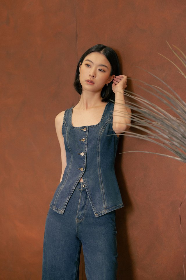 DOWNTOWN DENIM BUTTON VEST TOP