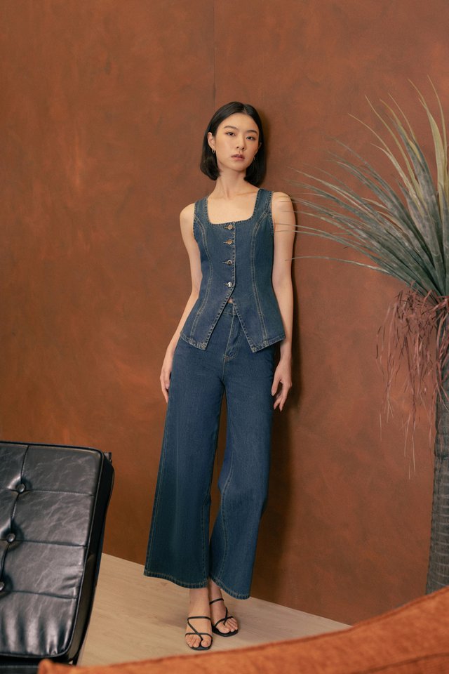DOWNTOWN STRAIGHT LEG DENIM JEANS - PETITE