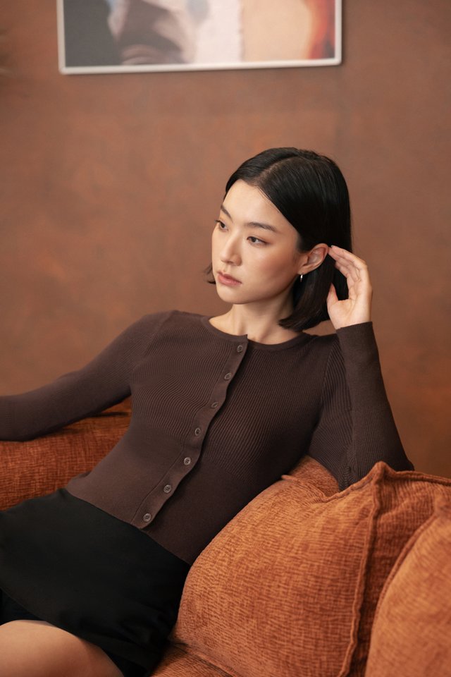 EMANI LONG SLEEVE BUTTON KNIT CARDIGAN TOP (ESPRESSO)