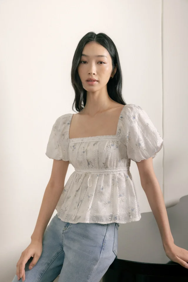 ZARAH PADDED FLORAL EMBROIDERED BUBBLE SLEEVE BABYDOLL TOP