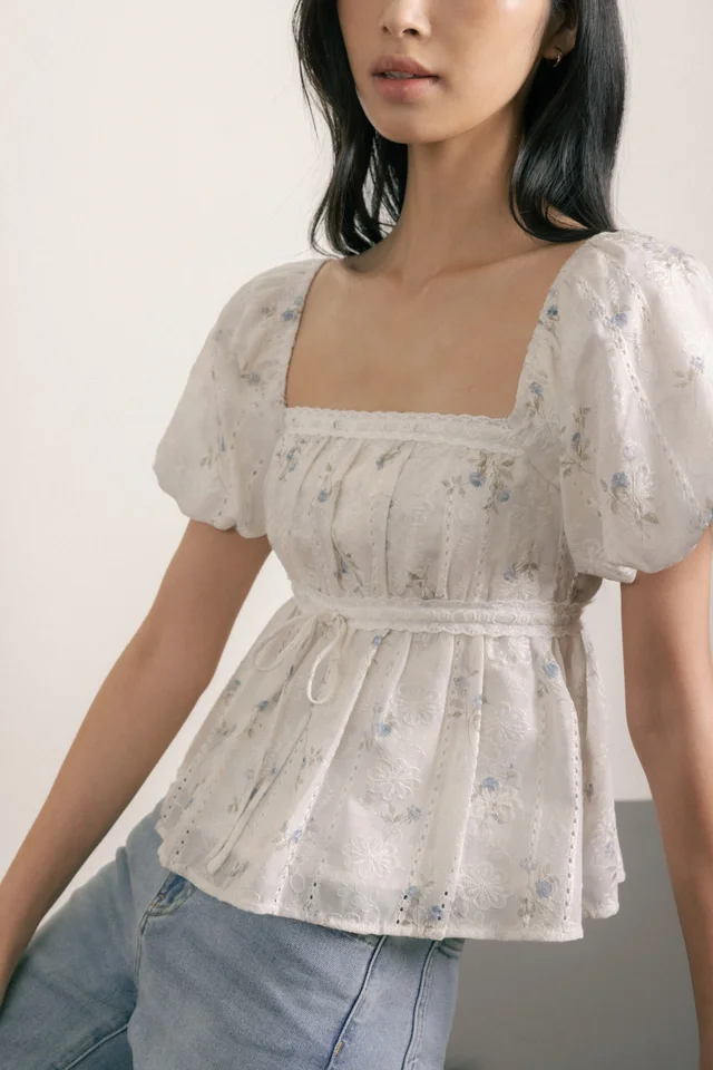 ZARAH PADDED FLORAL EMBROIDERED BUBBLE SLEEVE BABYDOLL TOP