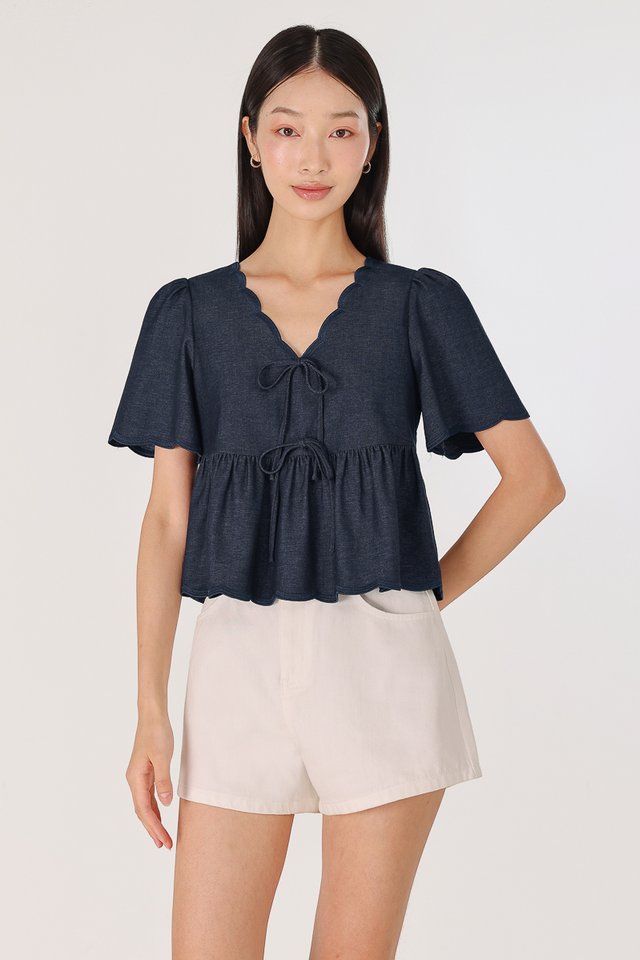 VIVIANA SCALLOP TRIM FLUTTER SLEEVE RIBBON TOP (DENIM)