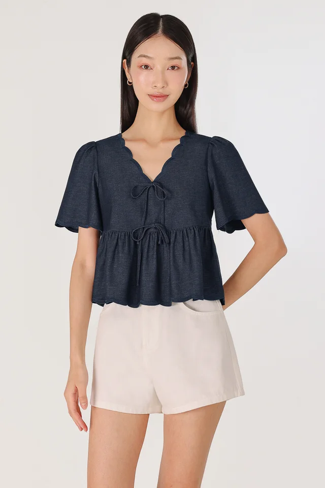 VIVIANA SCALLOP TRIM FLUTTER SLEEVE RIBBON TOP (DENIM)