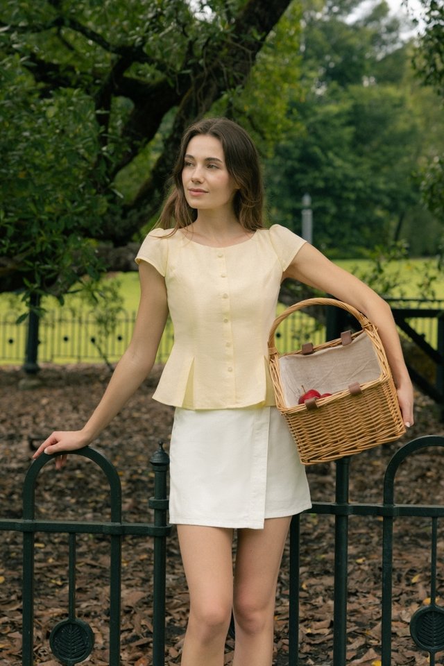 NORAH CAP SLEEVE PLEATED HEM BUTTON TIE-WAIST TOP (YELLOW)