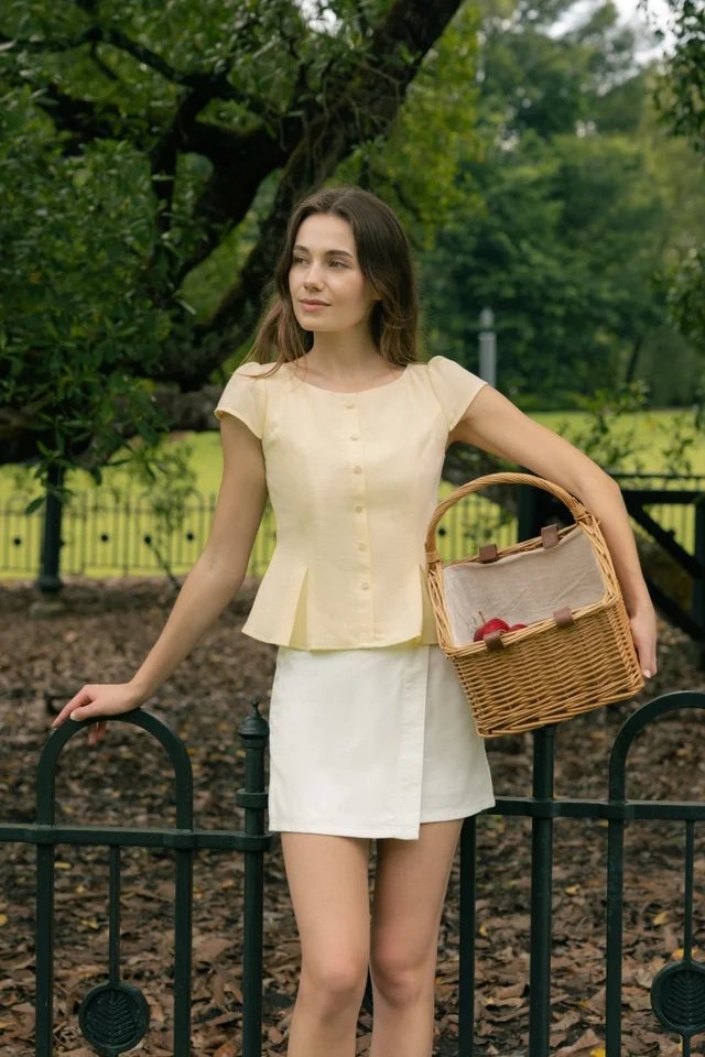 NORAH CAP SLEEVE PLEATED HEM BUTTON TIE-WAIST TOP (YELLOW)