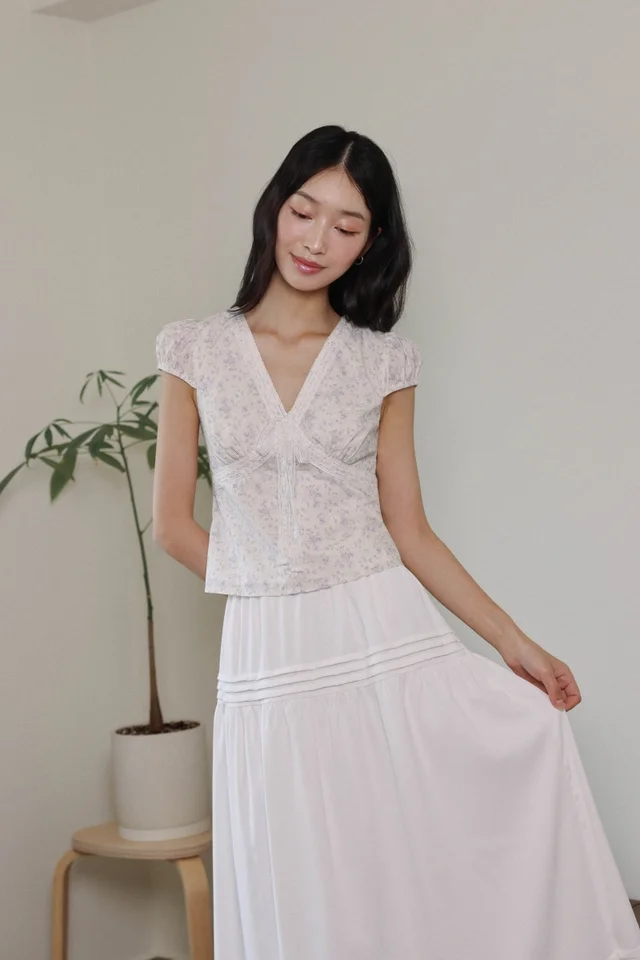 MAELLE FLORAL LACE TRIM RIBBON CAP SLEEVE TOP