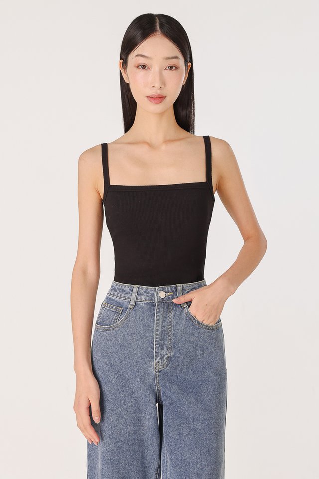 ANNETTE REVERSIBLE PADDED RIBBED TOP - REGULAR IMPROVED FIT (BLACK)