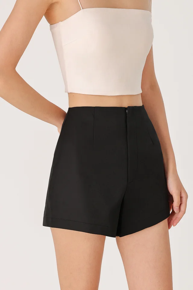 LIVANA BASIC SLANT HEM SHORTS (BLACK)