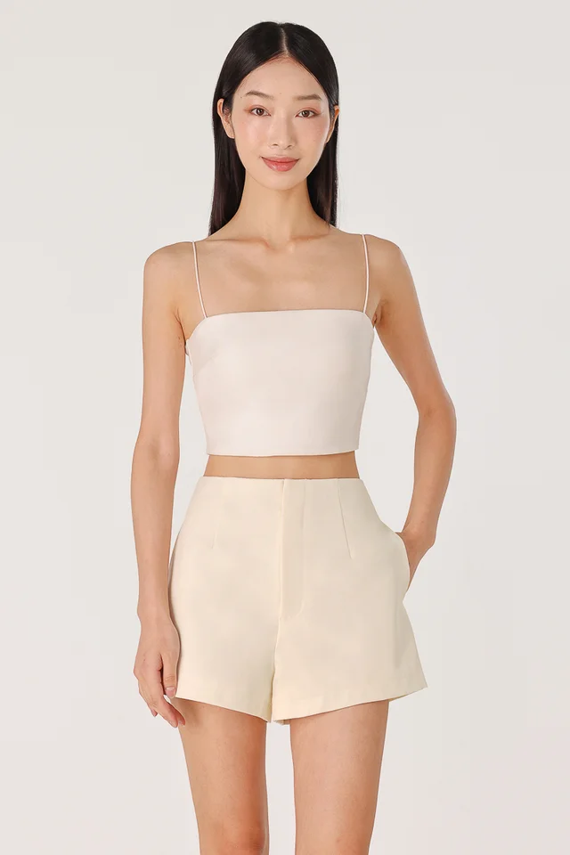 LIVANA BASIC SLANT HEM SHORTS (OAT)
