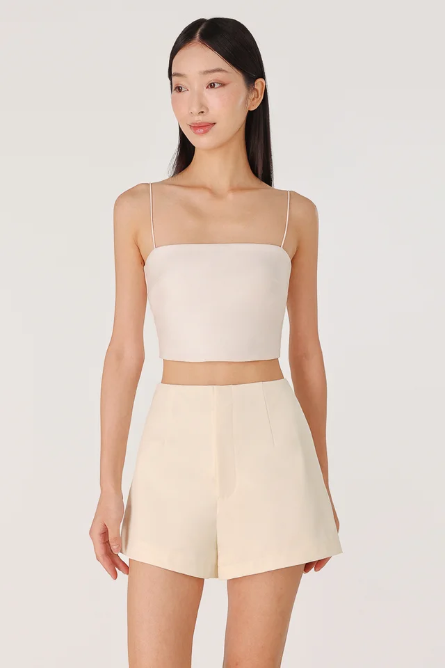 LIVANA BASIC SLANT HEM SHORTS (OAT)